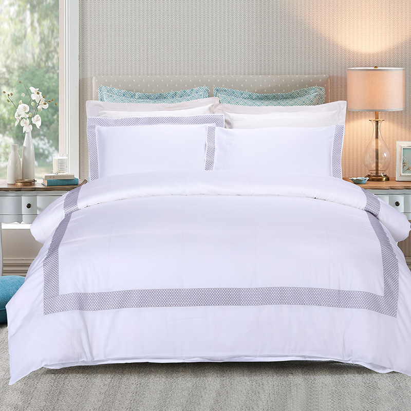 New Embroidery Design Custom Factory Design Luxuria Hotel Bedding Set