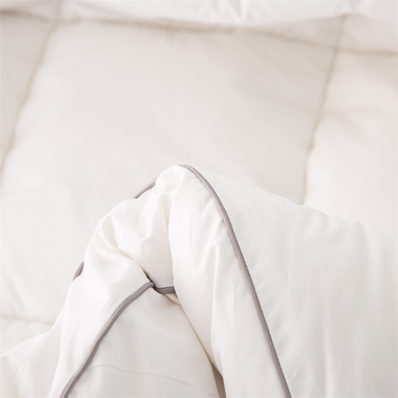 Reprehendo Quilt Microfiber Implens 40s Downproof Morbi Culcita Topper Reprehendo Quilt Microfiber Implens 40s Downproof Morbi Culcita Topper