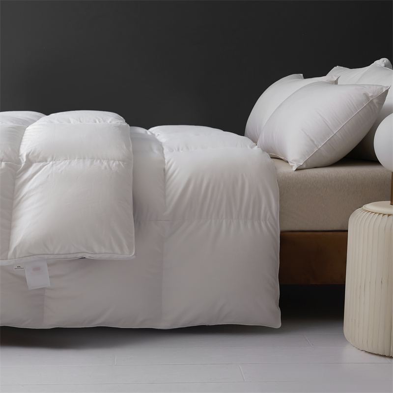 Duvet Down Feather Mollis Lux Quilt Paraclitus Hiems Duvet Down Feather Mollis Lux Quilt Paraclitus Hiems