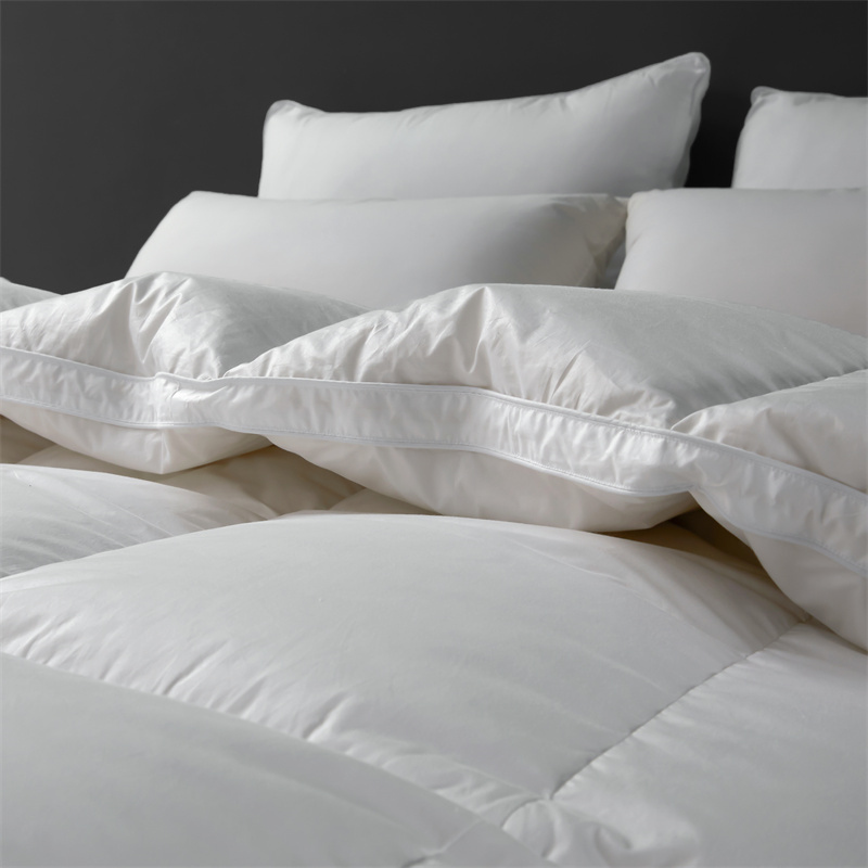 Duvet Down Feather Mollis Lux Quilt Paraclitus Hiems Duvet Down Feather Mollis Lux Quilt Paraclitus Hiems